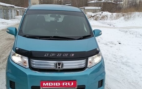 Honda Freed I, 2012 год, 1 270 000 рублей, 4 фотография
