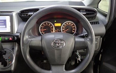 Toyota Wish II, 2013 год, 1 150 000 рублей, 5 фотография