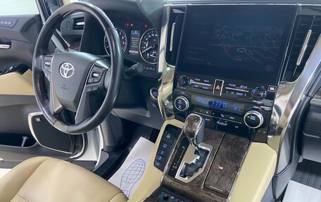 Toyota Alphard III, 2020 год, 10 500 000 рублей, 30 фотография