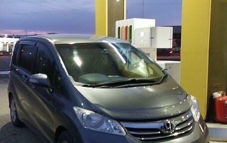 Honda Freed I, 2012 год, 1 140 000 рублей, 2 фотография