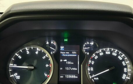 Toyota Land Cruiser Prado 150 рестайлинг 2, 2018 год, 6 050 000 рублей, 12 фотография