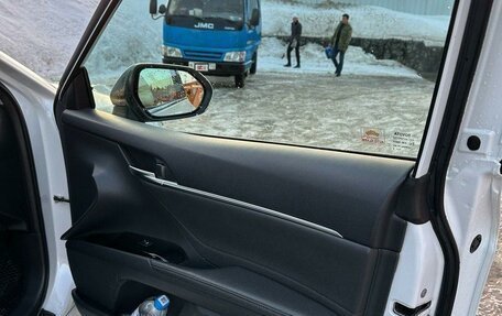 Toyota Camry, 2018 год, 2 999 999 рублей, 8 фотография