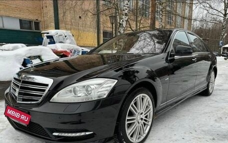 Mercedes-Benz S-Класс, 2011 год, 1 620 000 рублей, 2 фотография