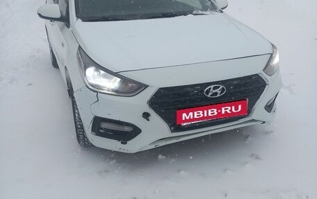 Hyundai Solaris II рестайлинг, 2018 год, 1 000 000 рублей, 16 фотография