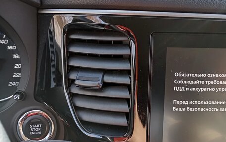 Mitsubishi Outlander III рестайлинг 3, 2022 год, 3 200 000 рублей, 13 фотография