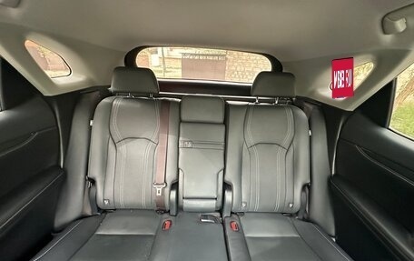 Lexus RX IV рестайлинг, 2019 год, 6 100 000 рублей, 6 фотография