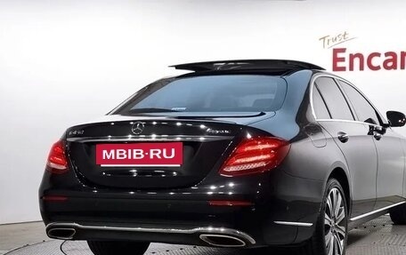 Mercedes-Benz E-Класс, 2020 год, 4 650 000 рублей, 2 фотография