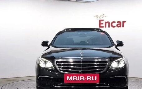 Mercedes-Benz E-Класс, 2020 год, 4 650 000 рублей, 3 фотография