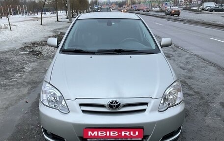 Toyota Corolla, 2005 год, 650 000 рублей, 4 фотография
