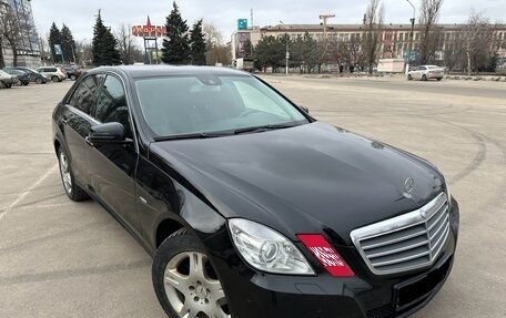 Mercedes-Benz E-Класс, 2011 год, 1 670 000 рублей, 2 фотография
