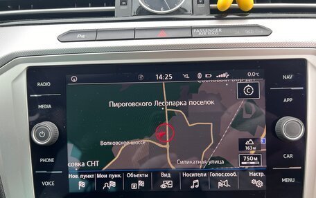 Volkswagen Passat B8 рестайлинг, 2018 год, 2 250 000 рублей, 13 фотография