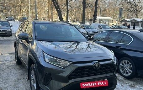 Toyota RAV4, 2022 год, 2 800 000 рублей, 3 фотография