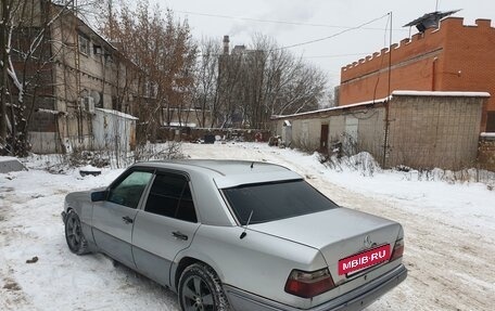 Mercedes-Benz W124, 1990 год, 220 000 рублей, 3 фотография