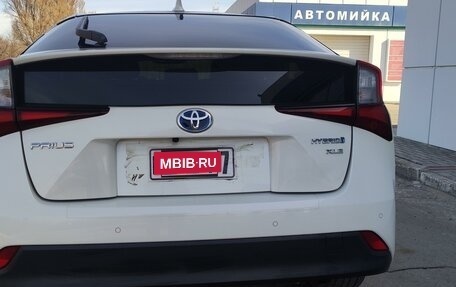 Toyota Prius IV XW50, 2020 год, 2 770 000 рублей, 6 фотография