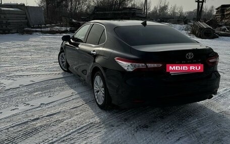 Toyota Camry, 2021 год, 3 700 000 рублей, 3 фотография