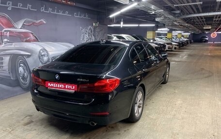BMW 5 серия, 2017 год, 2 950 000 рублей, 5 фотография