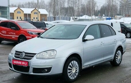 Volkswagen Jetta VI, 2010 год, 700 000 рублей, 1 фотография