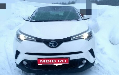 Toyota C-HR I рестайлинг, 2018 год, 2 400 000 рублей, 1 фотография