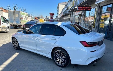 BMW 3 серия, 2021 год, 3 590 000 рублей, 8 фотография