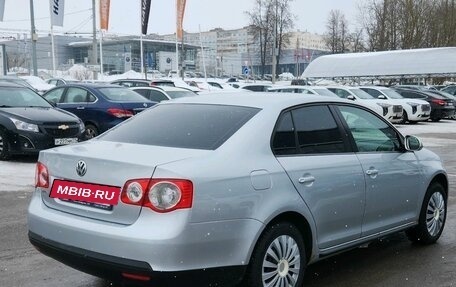 Volkswagen Jetta VI, 2010 год, 700 000 рублей, 3 фотография