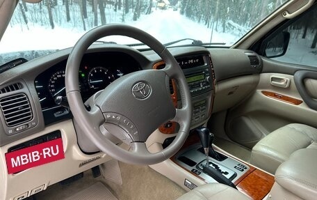 Toyota Land Cruiser 100 рестайлинг 2, 2006 год, 4 000 000 рублей, 18 фотография