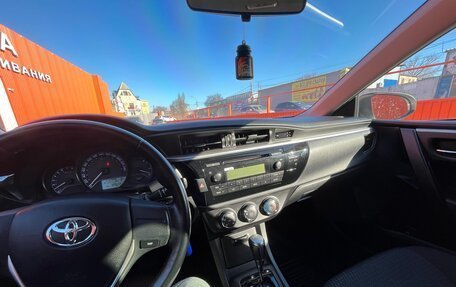 Toyota Corolla, 2014 год, 1 690 000 рублей, 6 фотография