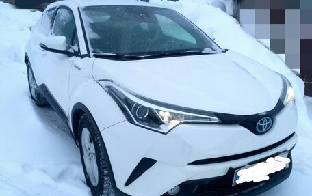 Toyota C-HR I рестайлинг, 2018 год, 2 400 000 рублей, 10 фотография