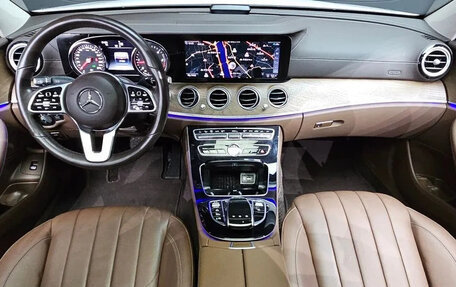 Mercedes-Benz E-Класс, 2020 год, 3 380 000 рублей, 7 фотография