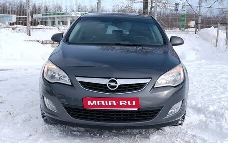Opel Astra J, 2010 год, 716 000 рублей, 4 фотография