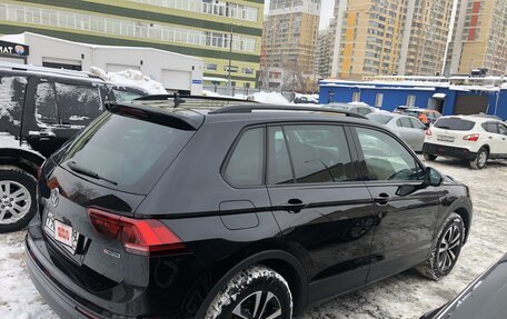 Volkswagen Tiguan II, 2019 год, 2 800 000 рублей, 4 фотография