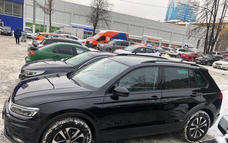 Volkswagen Tiguan II, 2019 год, 2 800 000 рублей, 5 фотография