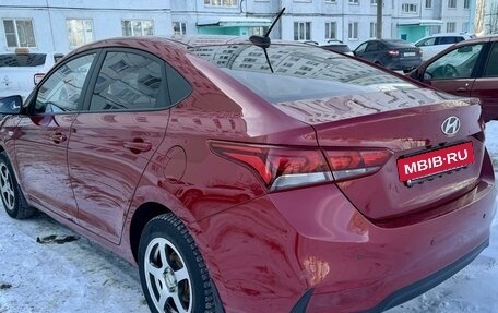 Hyundai Solaris II рестайлинг, 2017 год, 1 350 000 рублей, 4 фотография