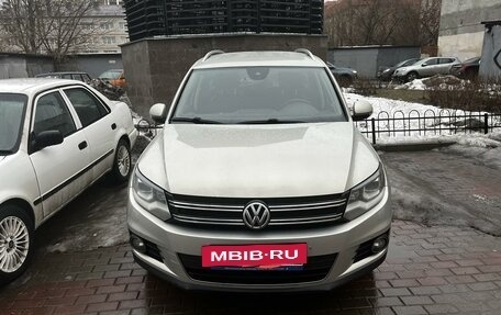 Volkswagen Tiguan I, 2014 год, 2 000 000 рублей, 3 фотография
