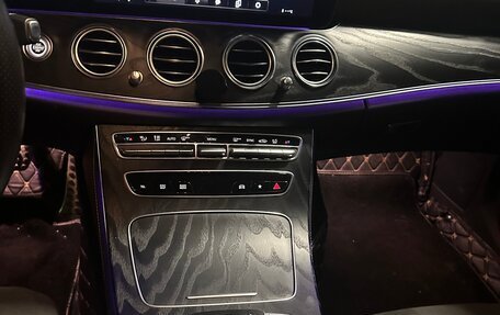 Mercedes-Benz E-Класс, 2021 год, 6 300 000 рублей, 10 фотография