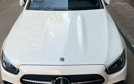 Mercedes-Benz E-Класс, 2021 год, 6 300 000 рублей, 4 фотография