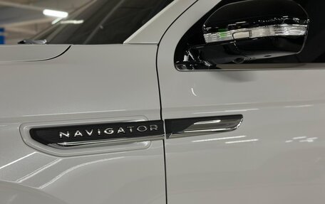 Lincoln Navigator, 2021 год, 10 000 000 рублей, 4 фотография