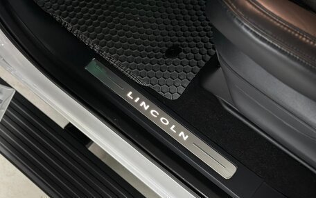 Lincoln Navigator, 2021 год, 10 000 000 рублей, 14 фотография