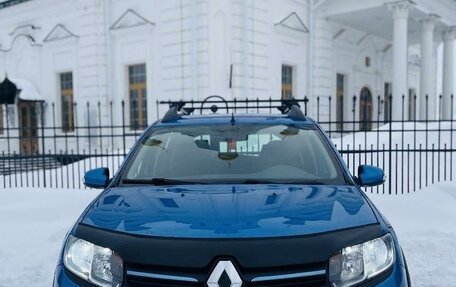 Renault Sandero II рестайлинг, 2015 год, 1 049 000 рублей, 2 фотография