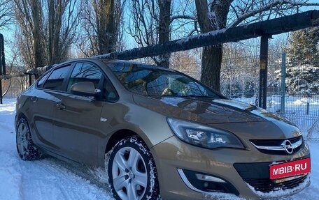 Opel Astra J, 2012 год, 1 050 000 рублей, 1 фотография