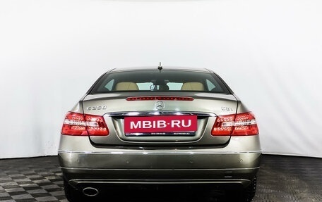 Mercedes-Benz E-Класс, 2011 год, 1 440 000 рублей, 6 фотография