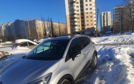 Renault Kaptur I рестайлинг, 2019 год, 1 700 000 рублей, 3 фотография