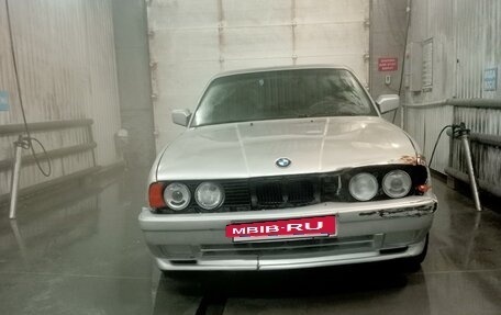 BMW 5 серия, 1990 год, 260 000 рублей, 3 фотография