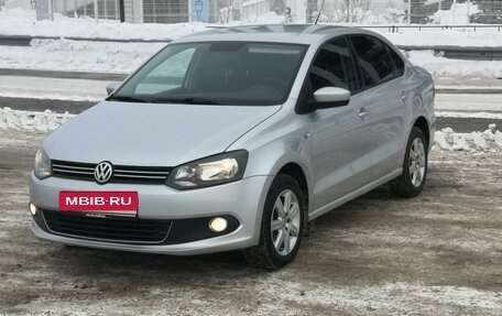 Volkswagen Polo VI (EU Market), 2012 год, 935 000 рублей, 3 фотография