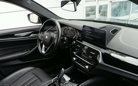 BMW 5 серия, 2017 год, 3 399 000 рублей, 15 фотография