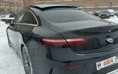 Mercedes-Benz E-Класс, 2021 год, 4 500 000 рублей, 9 фотография