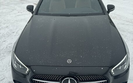 Mercedes-Benz E-Класс, 2021 год, 4 500 000 рублей, 2 фотография