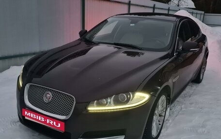 Jaguar XF I рестайлинг, 2014 год, 2 000 000 рублей, 8 фотография