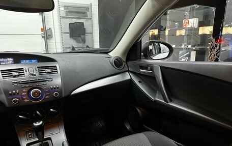 Mazda 3, 2012 год, 1 099 000 рублей, 17 фотография