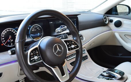 Mercedes-Benz E-Класс, 2019 год, 4 250 000 рублей, 14 фотография