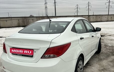 Hyundai Solaris II рестайлинг, 2015 год, 585 000 рублей, 5 фотография